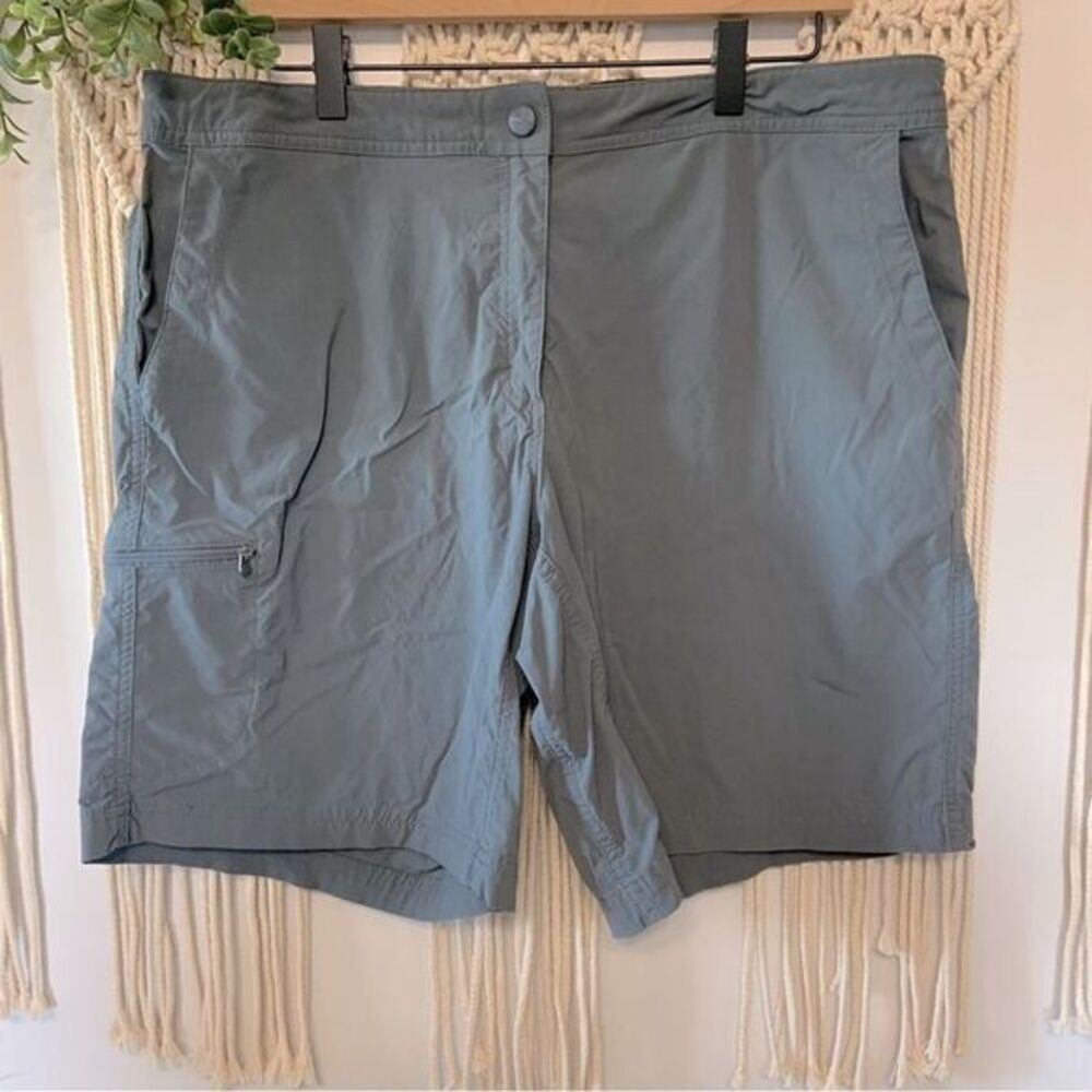 L.L. BEAN Women's Water-Repellent Comfort Trail Shorts Granite Gray Size 16